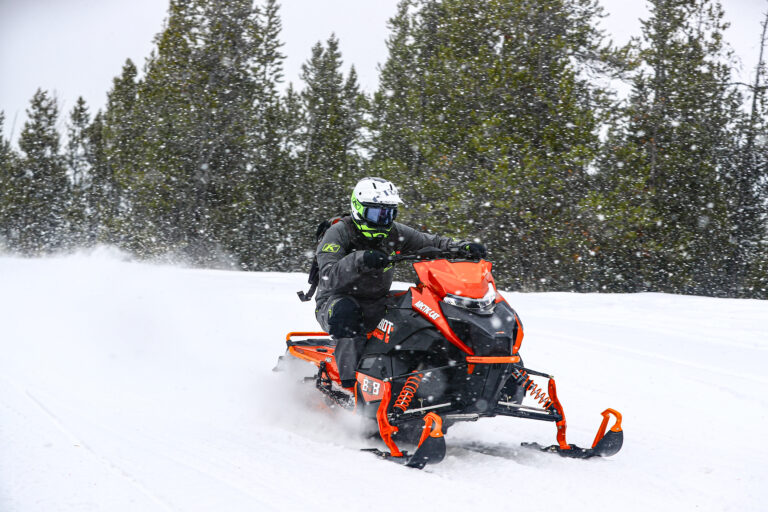 Teaser Arctic Cat RIOT 858 ATAC ES 146″